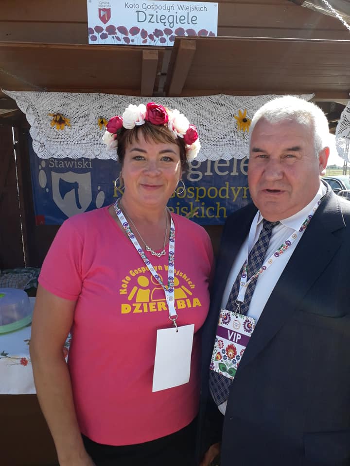 KGW DZIERZBIA na ogólnopolskich Dożynkach Premiera  w Kolnie (1).jpg