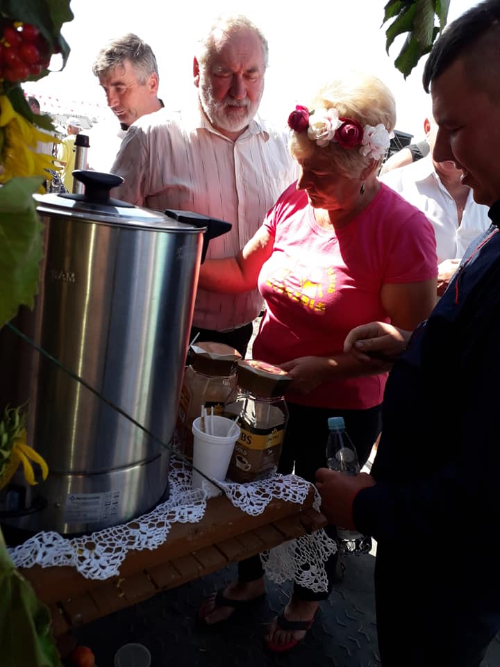 KGW DZIERZBIA na ogólnopolskich Dożynkach Premiera  w Kolnie (14).jpg