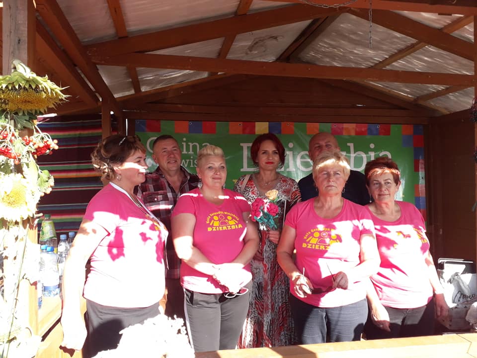 KGW DZIERZBIA na ogólnopolskich Dożynkach Premiera  w Kolnie (5).jpg