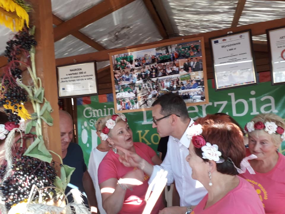 KGW DZIERZBIA na ogólnopolskich Dożynkach Premiera  w Kolnie (9).jpg